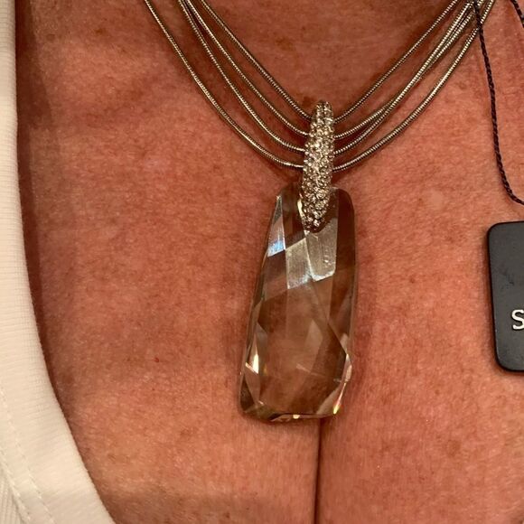 Swarovski crystal NWT three link chain necklace - Picture 8 of 8